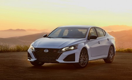 2023 Nissan Altima Wallpapers & HD Images