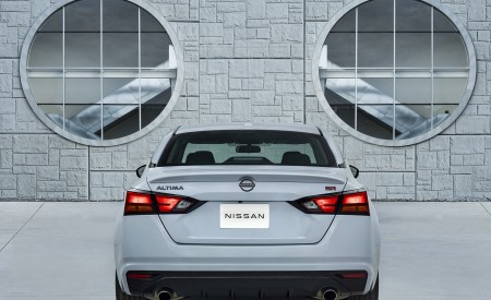 2023 Nissan Altima Rear Wallpapers 450x275 (8)