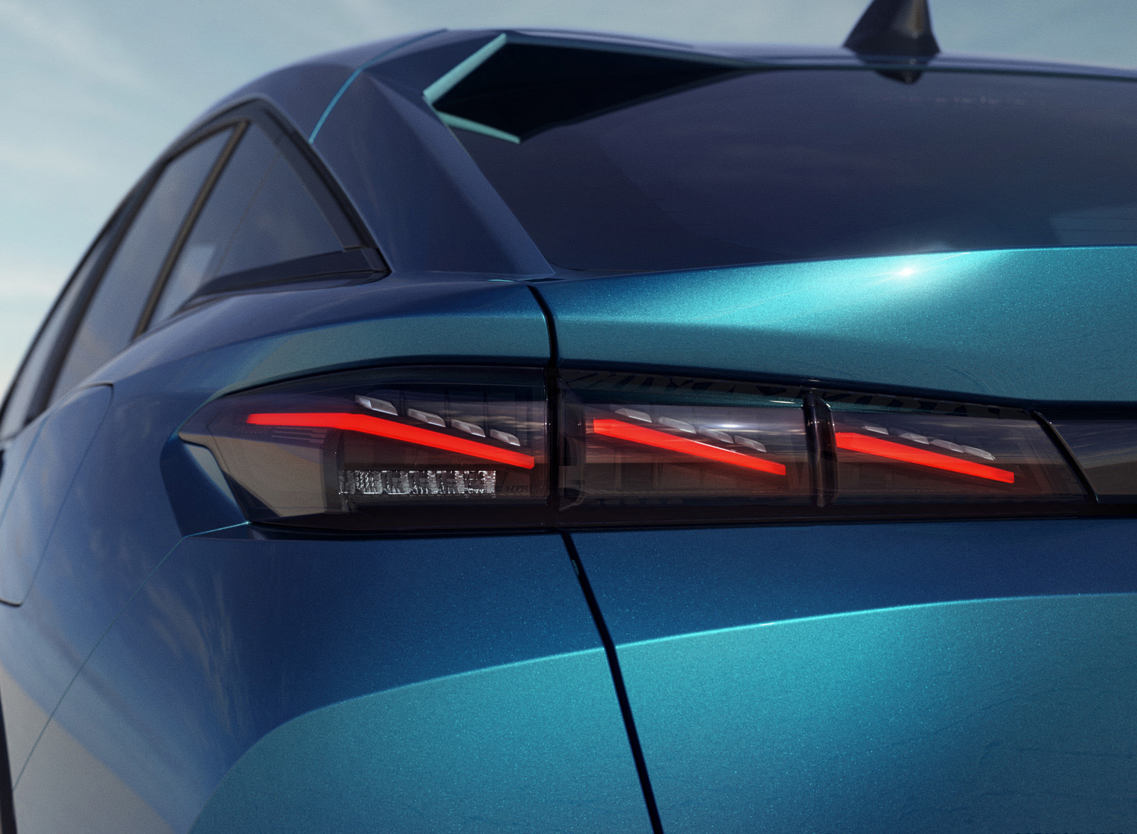 2023 Peugeot 408 PHEV (Color: Obsession Blue) Tail Light Wallpapers #46 of 93