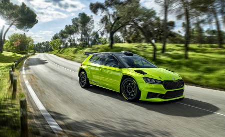 2023 Skoda Fabia RS Rally2 Front Three-Quarter Wallpapers 450x275 (2)