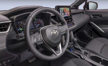 2023 Toyota Corolla Cross Hybrid SE Interior Detail Wallpapers 450x275 (25)