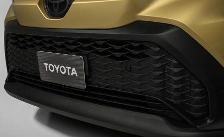 2023 Toyota Corolla Cross Hybrid XSE (Color: Acidic Blast) Grille Wallpapers 450x275 (7)