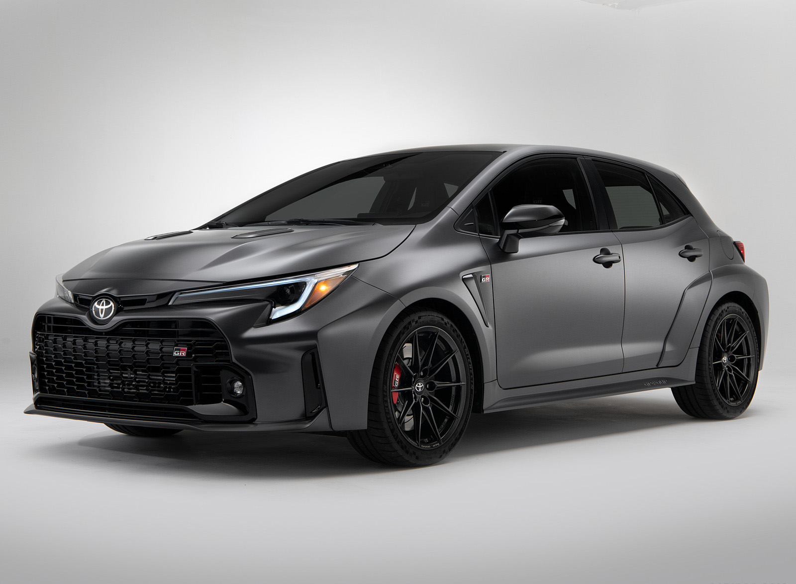 2023 Toyota GR Corolla MORIZO Edition Front Three-Quarter Wallpapers (1)