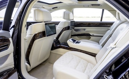 2016 Volkswagen Phaeton D2 Concept Interior Rear Seats Wallpapers 450x275 (9)