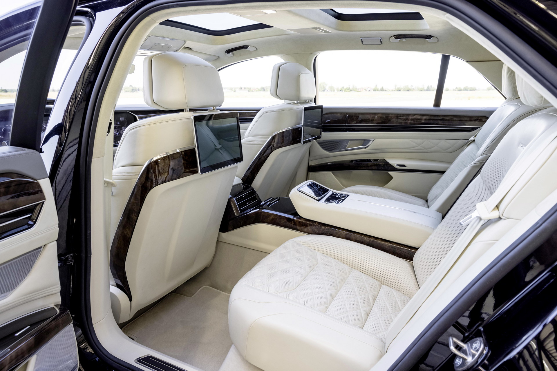 2016 Volkswagen Phaeton D2 Concept Interior Rear Seats Wallpapers (9)