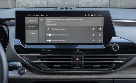 2022 Citroën C5 X Hybrid Central Console Wallpapers 450x275 (24)