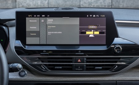 2022 Citroën C5 X Hybrid Central Console Wallpapers  450x275 (23)