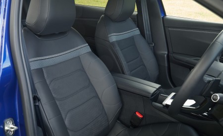 2022 Citroën C5 X (UK-Spec) Interior Front Seats Wallpapers 450x275 (29)