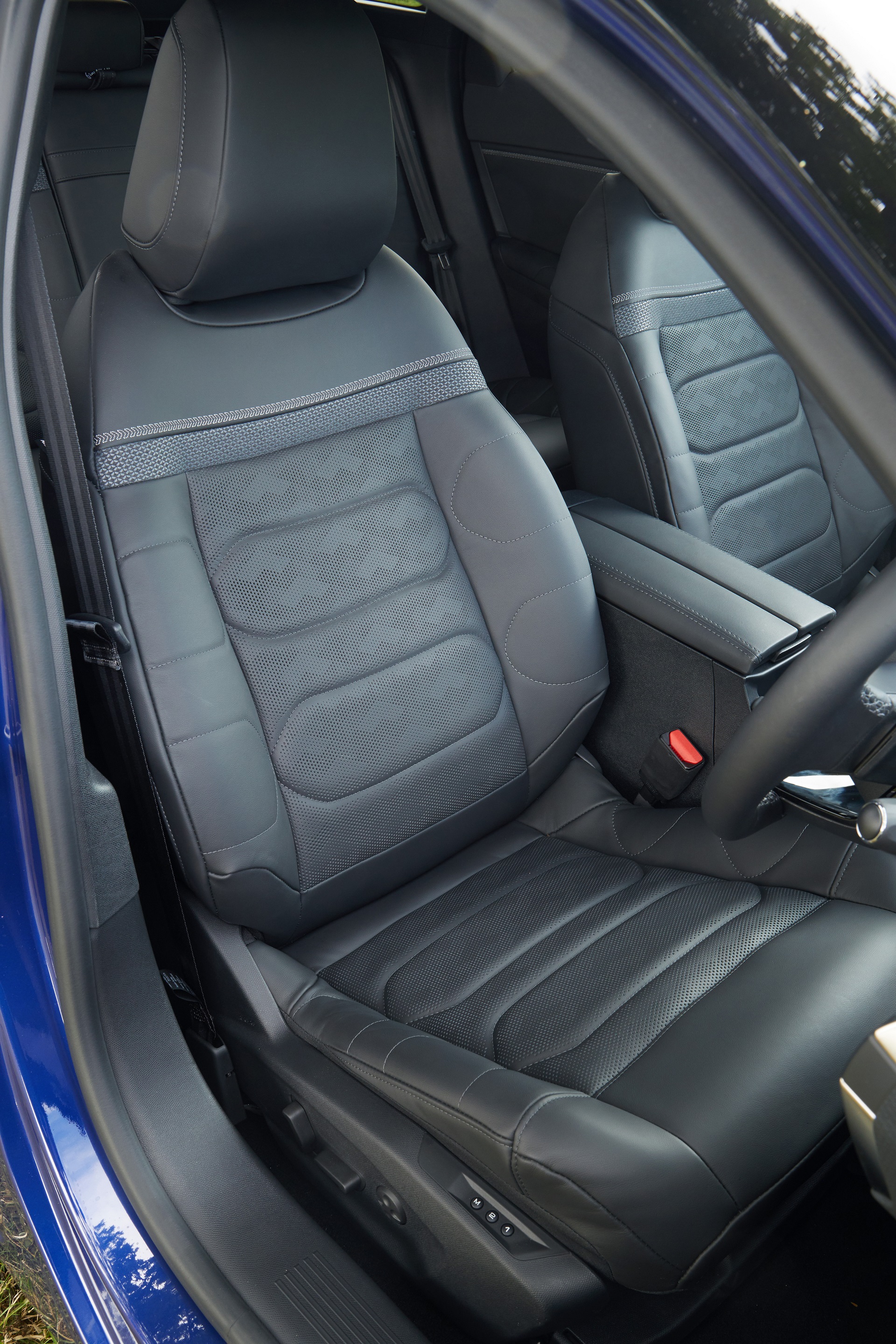 2022 Citroën C5 X (UK-Spec) Interior Front Seats Wallpapers #30 of 36