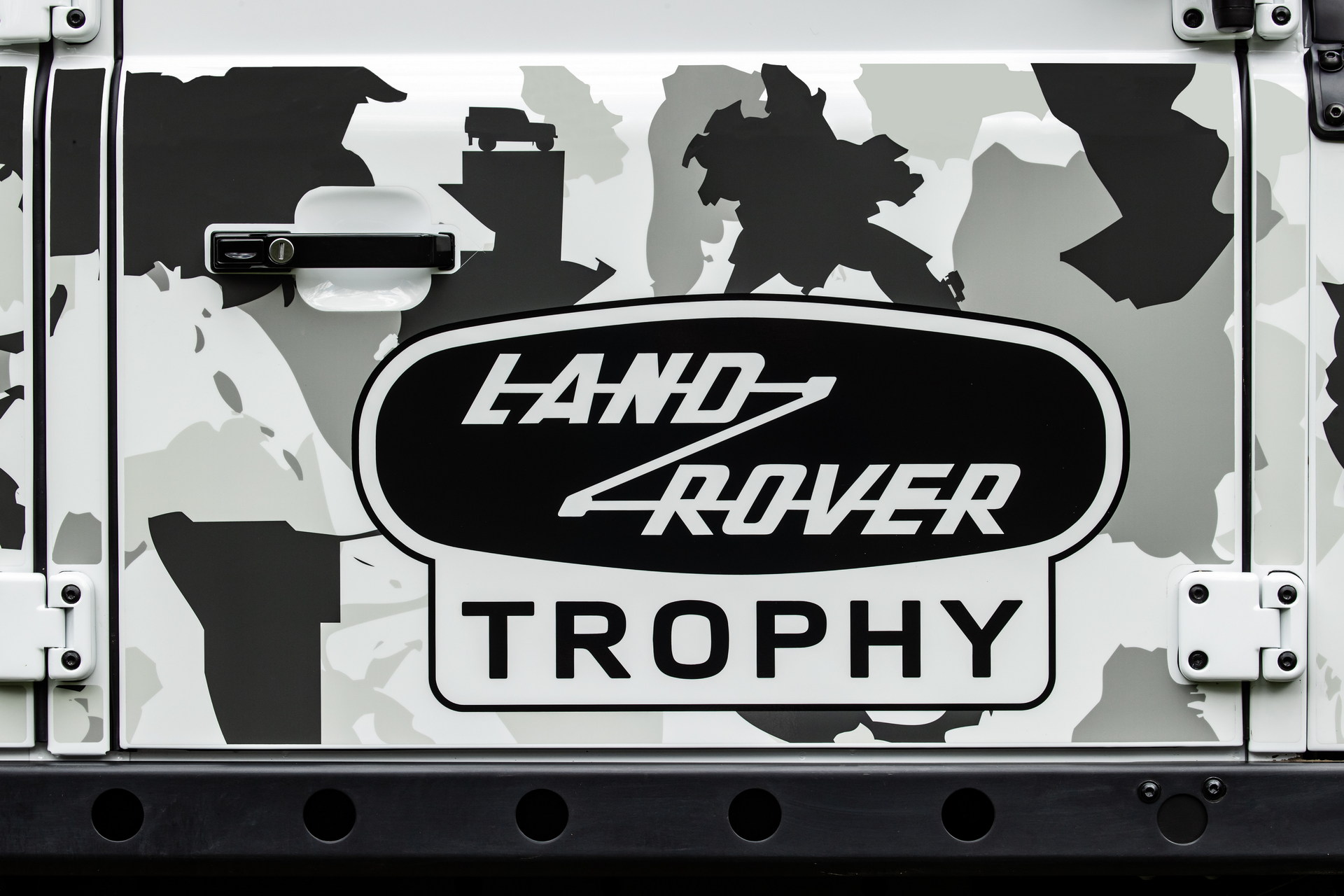 2022 Land Rover Classic Defender Works V8 Trophy II Detail Wallpapers (10)
