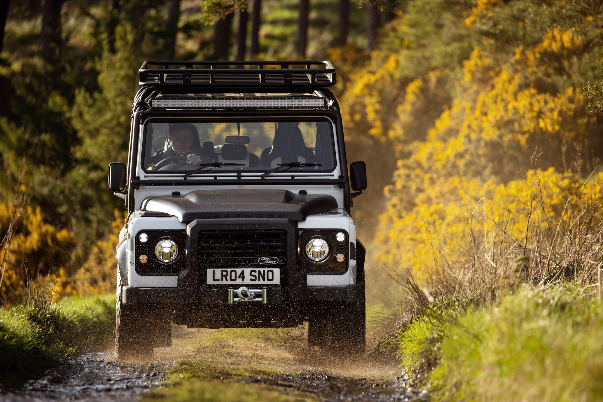 2022 Land Rover Classic Defender Works V8 Trophy II Front Wallpapers #5 of 13