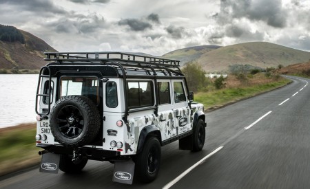 2022 Land Rover Classic Defender Works V8 Trophy II Rear Three-Quarter Wallpapers 450x275 (2)