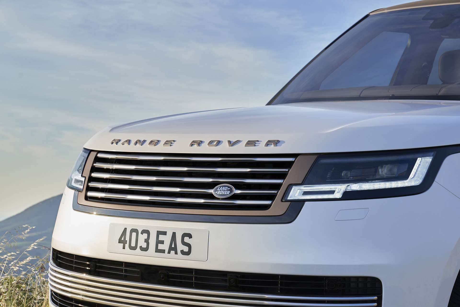 2022 Land Rover Range Rover SV Serenity Front Wallpapers #21 of 58