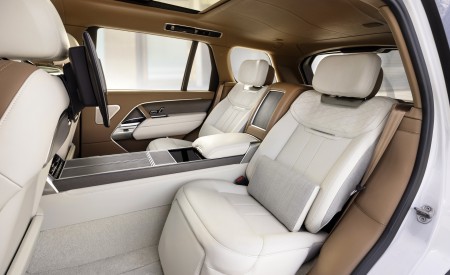 2022 Land Rover Range Rover SV Serenity Interior Rear Seats Wallpapers 450x275 (48)