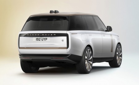 2022 Land Rover Range Rover SV Serenity Rear Three-Quarter Wallpapers 450x275 (18)