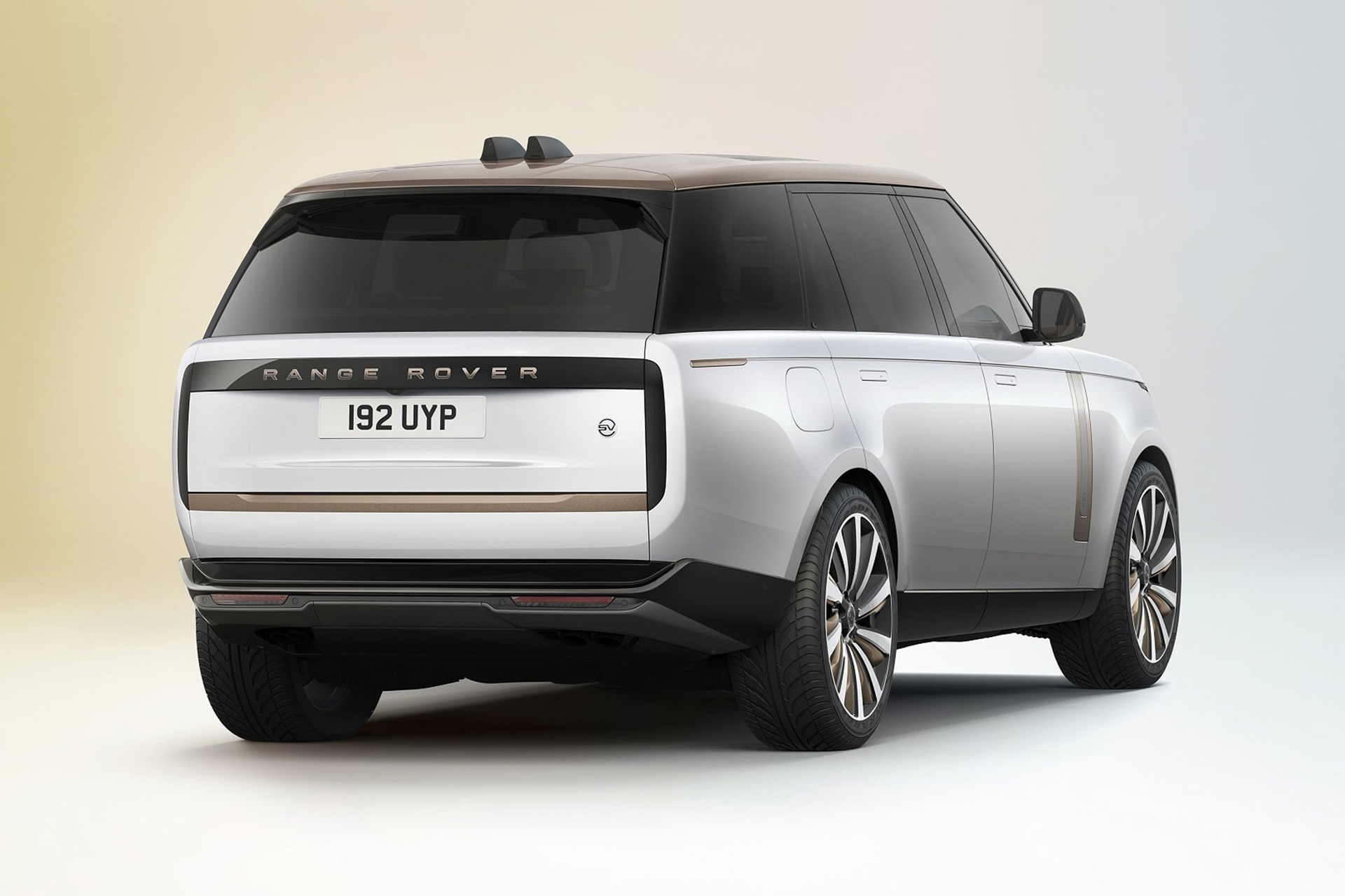 2022 Land Rover Range Rover SV Serenity Rear Three-Quarter Wallpapers #18 of 58