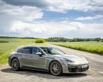 2022 Porsche Panamera 4 E-Hybrid Sport Turismo Platinum Edition (UK-Spec) Front Three-Quarter Wallpapers 150x120