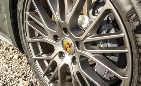 2022 Porsche Panamera 4 E-Hybrid Sport Turismo Platinum Edition (UK-Spec) Wheel Wallpapers 450x275 (14)