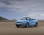 2022 Volkswagen T-Roc Cabriolet (UK-Spec) Front Three-Quarter Wallpapers 150x120 (16)