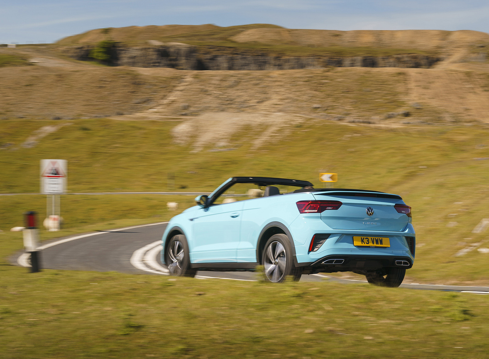 2022 Volkswagen T-Roc Cabriolet (UK-Spec) Rear Three-Quarter Wallpapers (5)