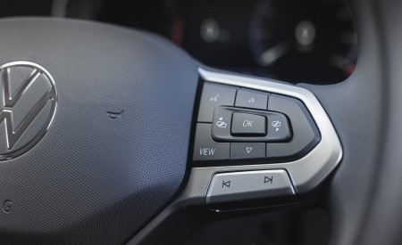 2022 Volkswagen T-Roc (UK-Spec) Interior Steering Wheel Wallpapers 450x275 (33)