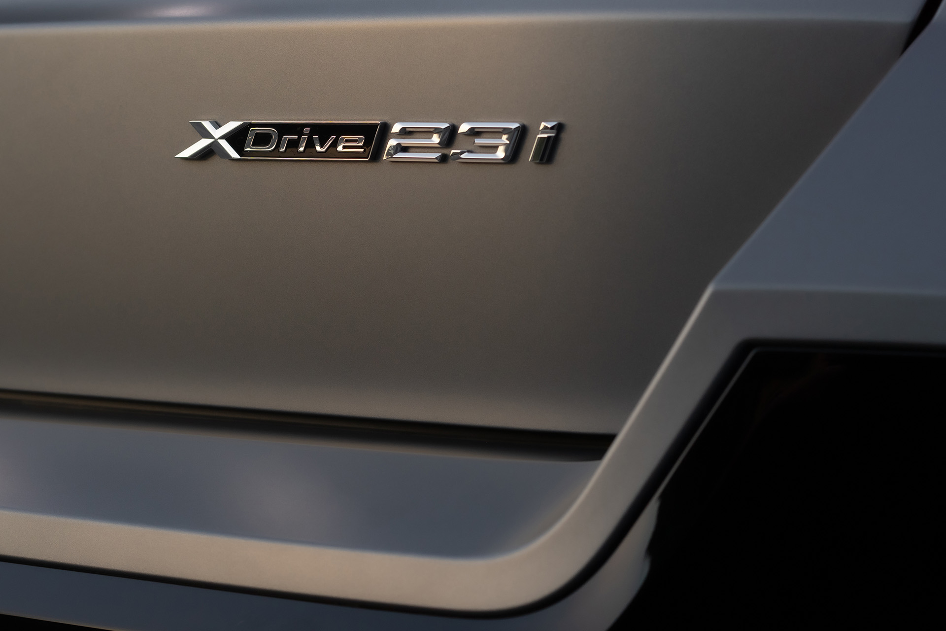 2023 BMW X1 xDrive23i M Sport (UK-Spec) Badge Wallpapers #22 of 46