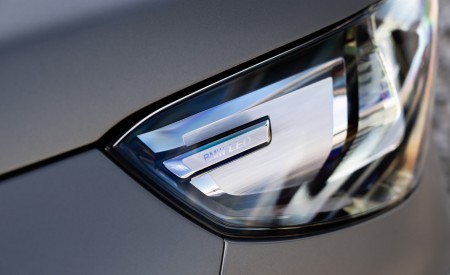 2023 BMW X1 xDrive23i M Sport (UK-Spec) Headlight Wallpapers 450x275 (17)