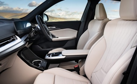 2023 BMW X1 xDrive23i M Sport (UK-Spec) Interior Front Seats Wallpapers 450x275 (26)