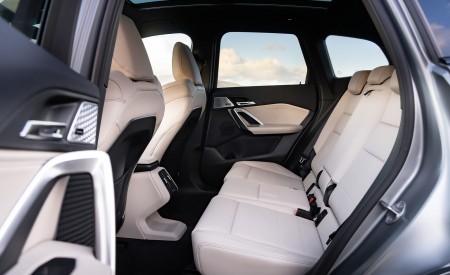 2023 BMW X1 xDrive23i M Sport (UK-Spec) Interior Rear Seats Wallpapers 450x275 (43)