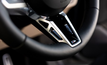 2023 BMW X1 xDrive23i M Sport (UK-Spec) Interior Steering Wheel Wallpapers 450x275 (37)