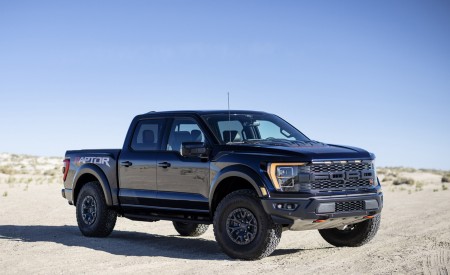 2023 Ford F-150 Raptor R Front Three-Quarter Wallpapers 450x275 (13)