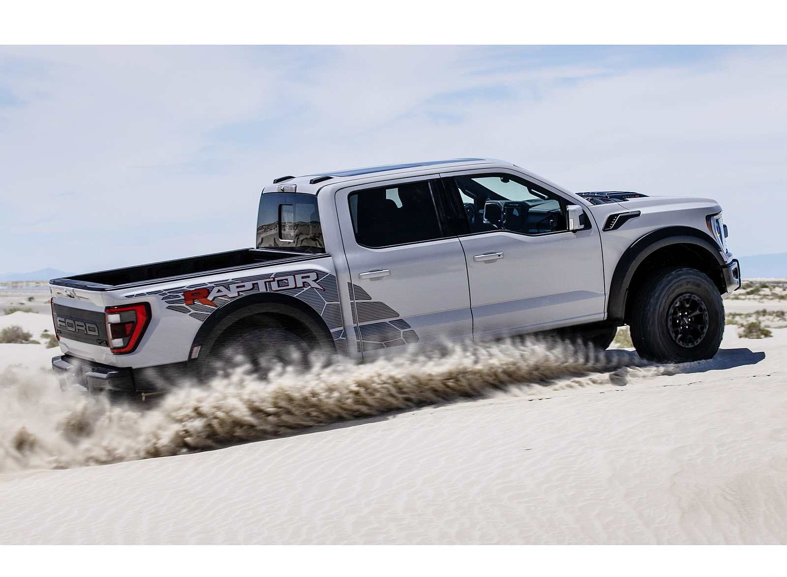 2023 Ford F-150 Raptor R Side Wallpapers (8)