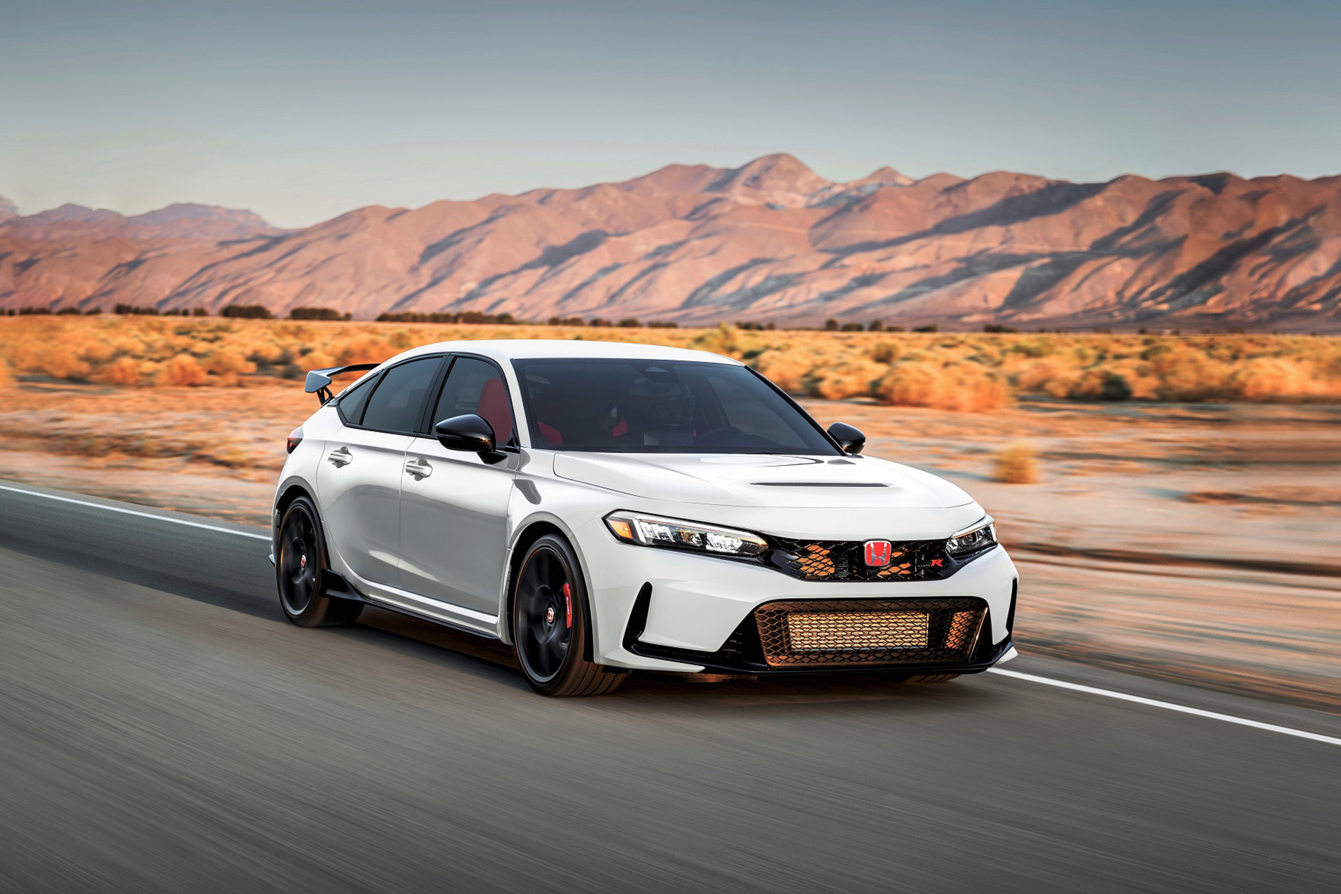 2023 Honda Civic Type R Front Three-Quarter Wallpapers #1 of 132