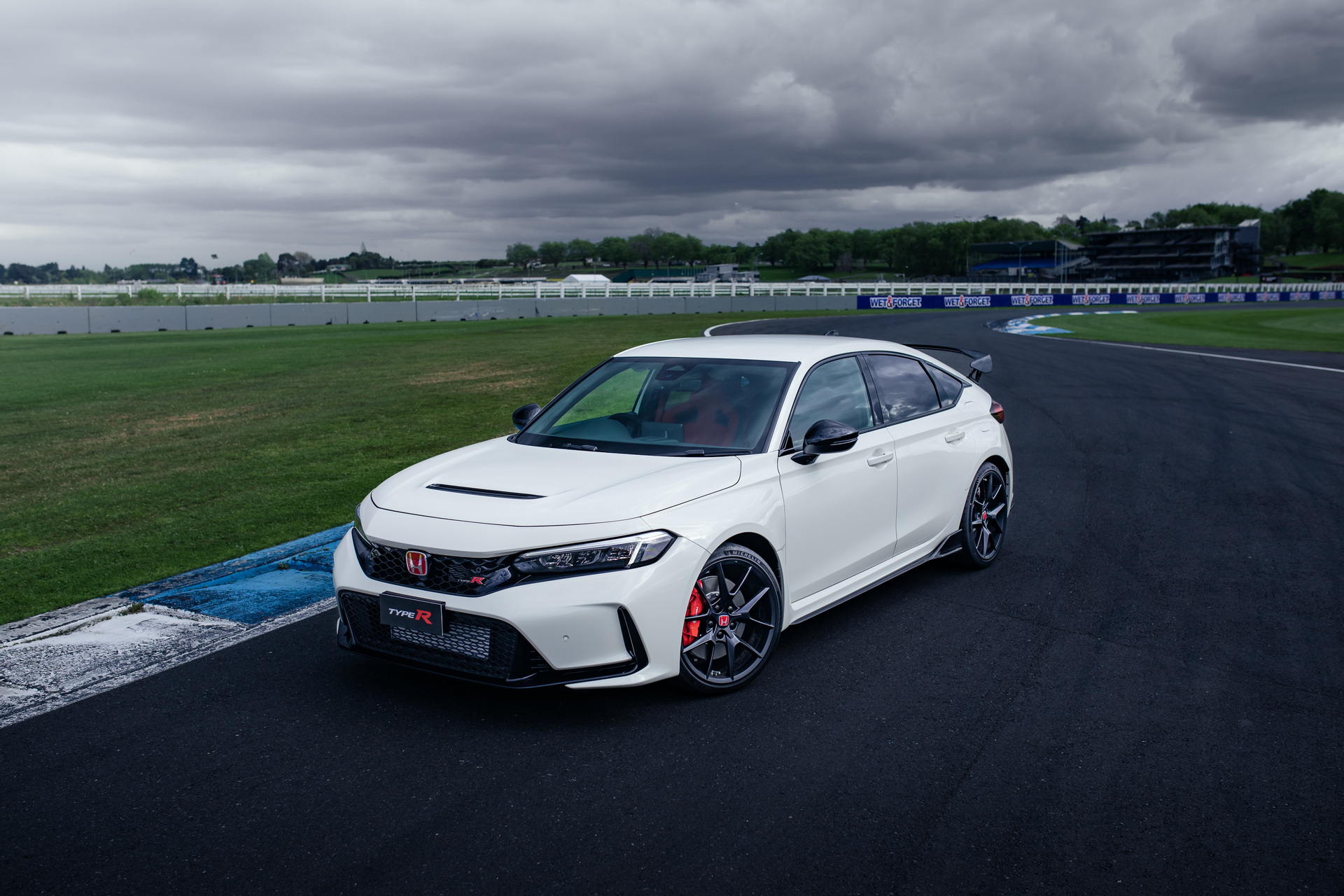 2023 Honda Civic Type R Front Three-Quarter Wallpapers #50 of 132