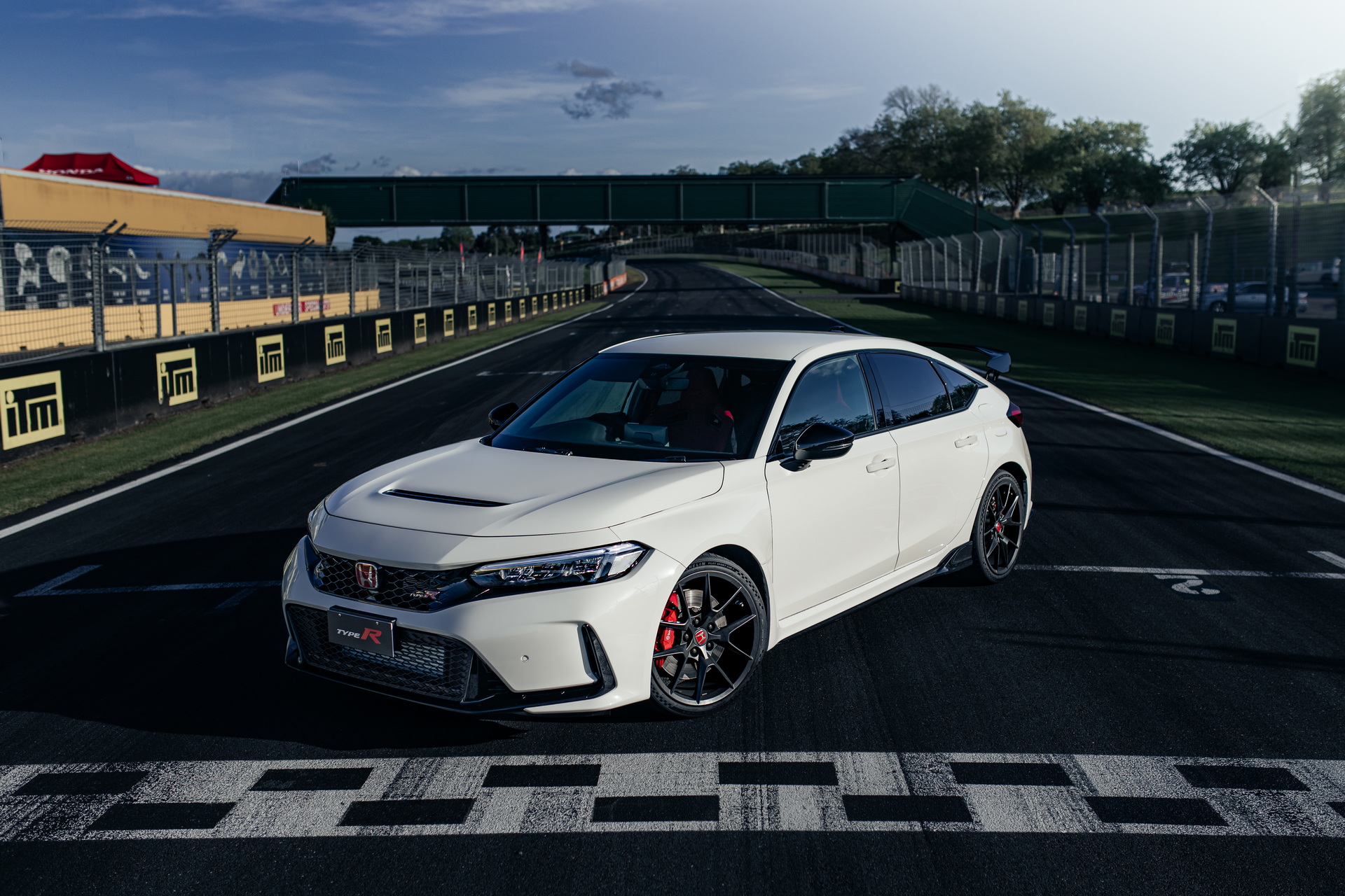 2023 Honda Civic Type R Front Three-Quarter Wallpapers #52 of 132