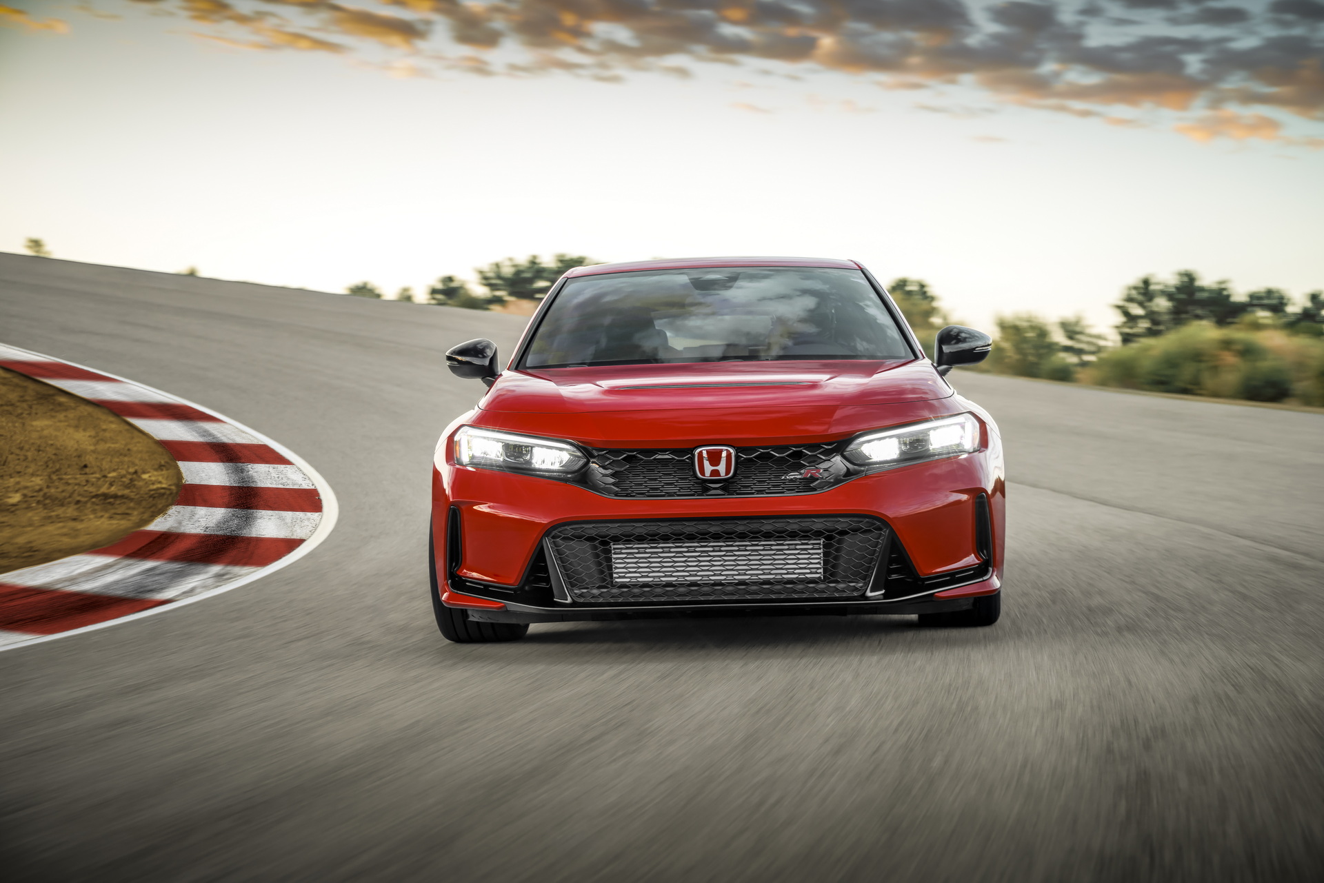 2023 Honda Civic Type R Front Wallpapers (5)