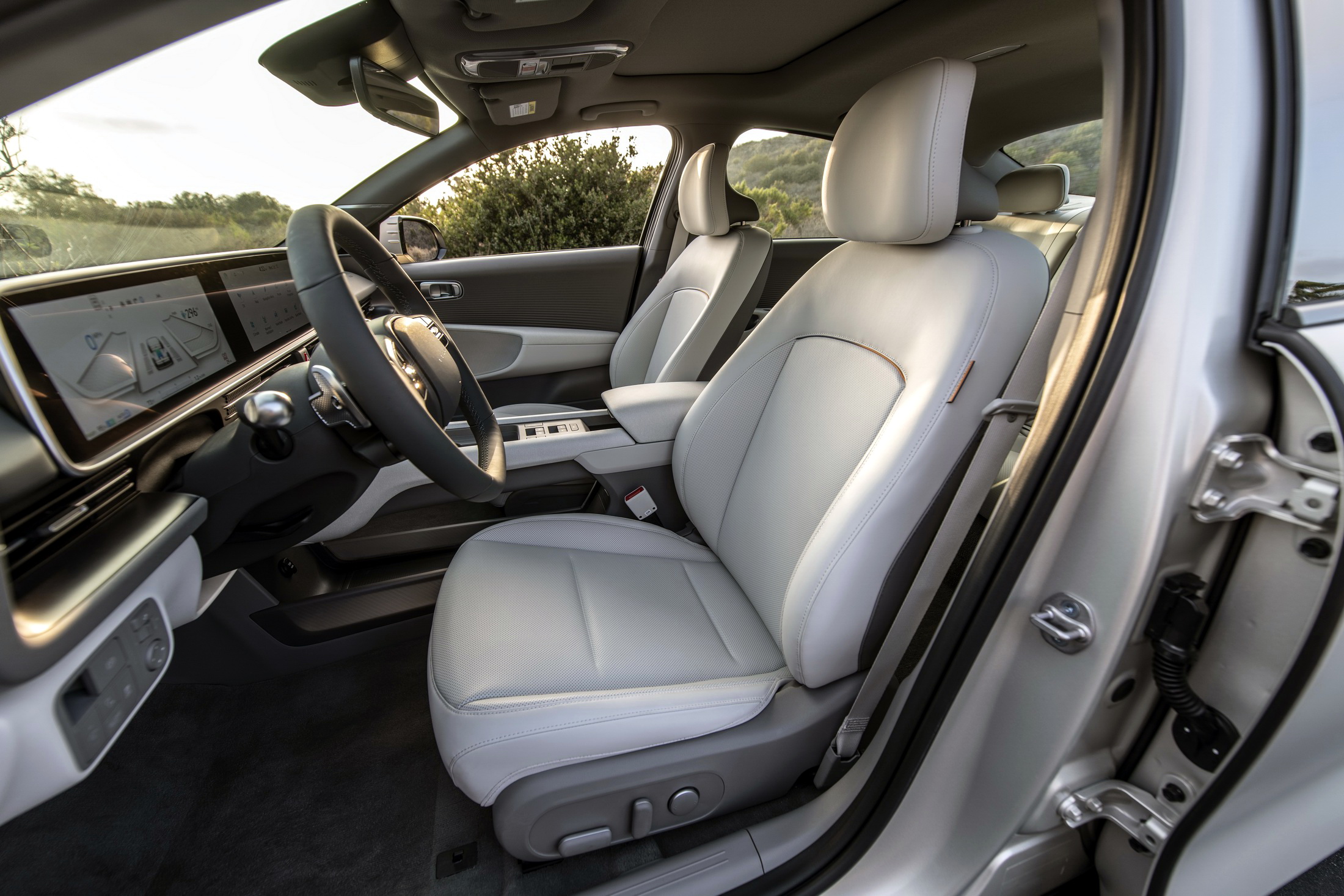 2023 Hyundai Ioniq 6 Interior Front Seats Wallpapers #130 of 145