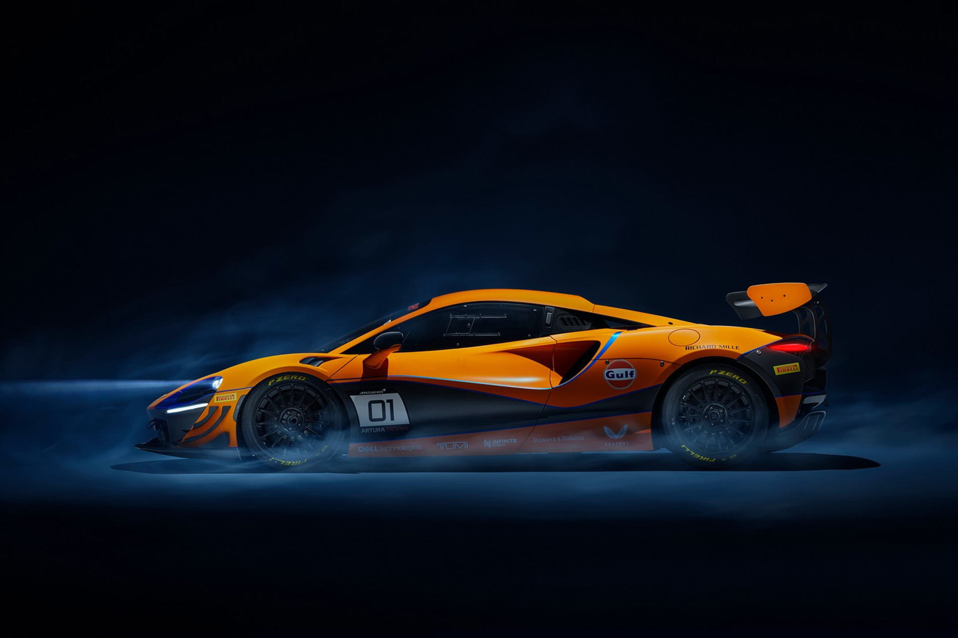 2023 McLaren Artura Trophy Racecar Side Wallpapers (3)