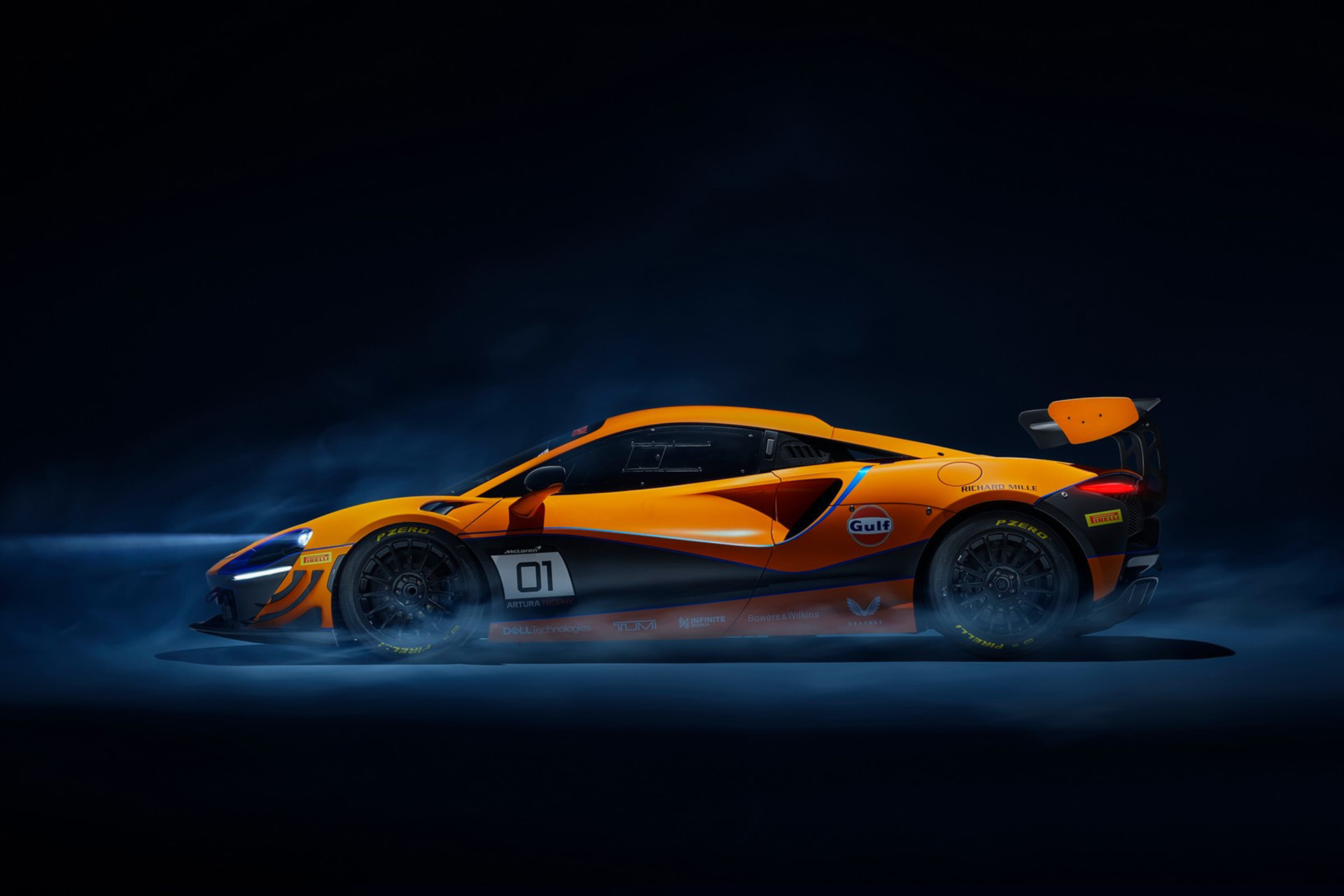 2023 McLaren Artura Trophy Racecar Side Wallpapers #3 of 4