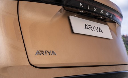 2023 Nissan Ariya Badge Wallpapers  450x275 (41)