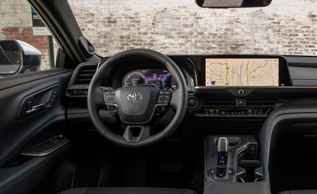 2023 Toyota Crown Platinum (Color: Oxygen White) Interior Cockpit Wallpapers 450x275 (32)