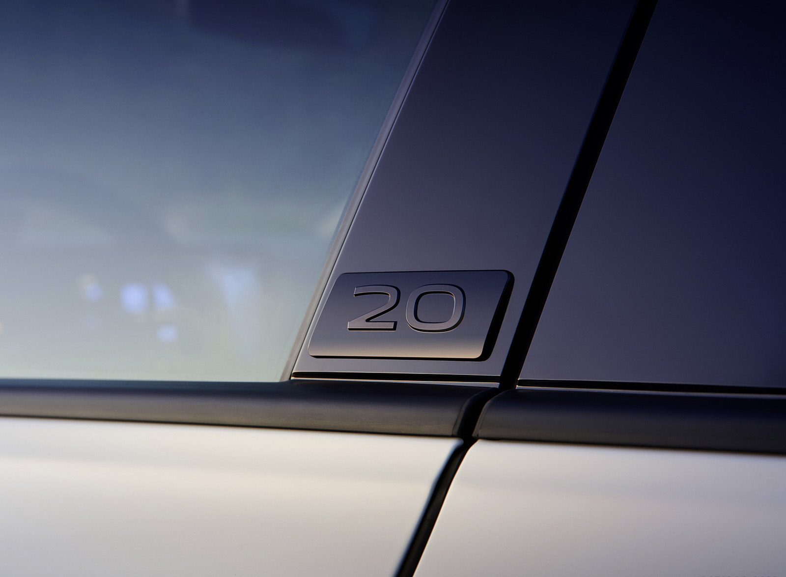 2022 Volkswagen Golf R 20 Years Badge Wallpapers #14 of 18