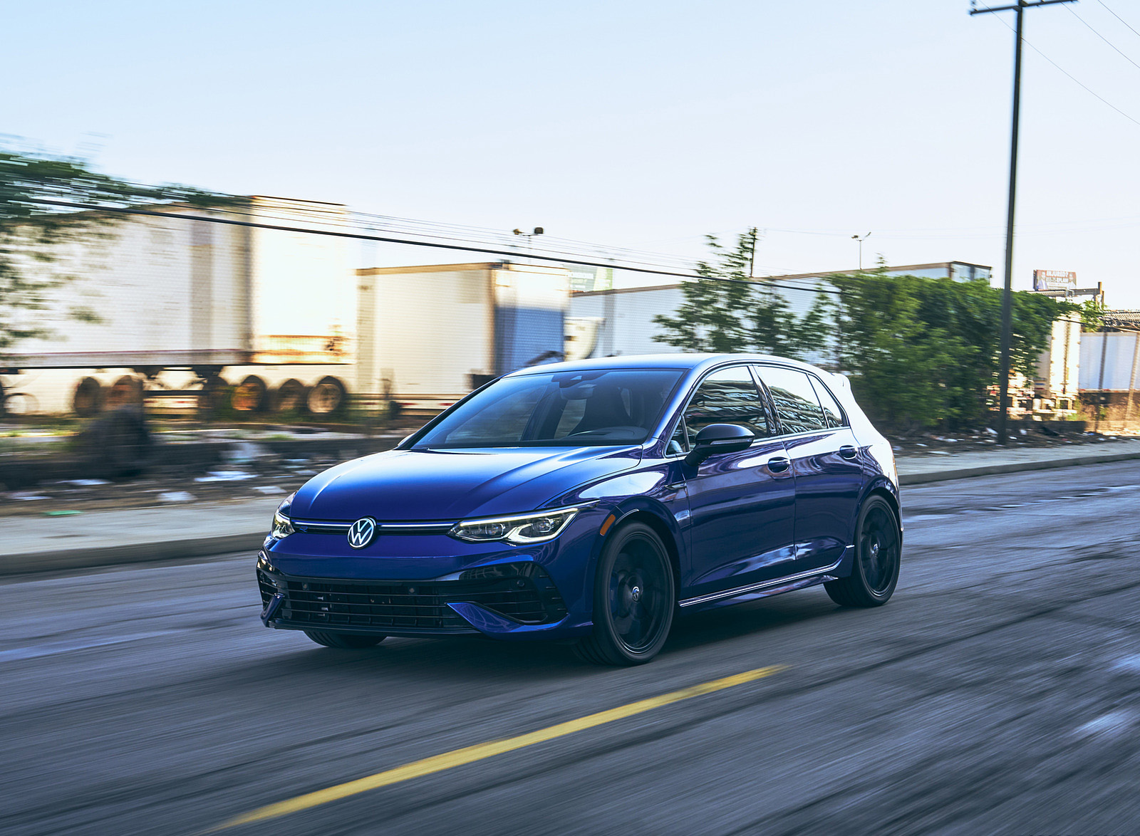 2022 Volkswagen Golf R 20th Anniversary Edition Front Three-Quarter Wallpapers  #5 of 53