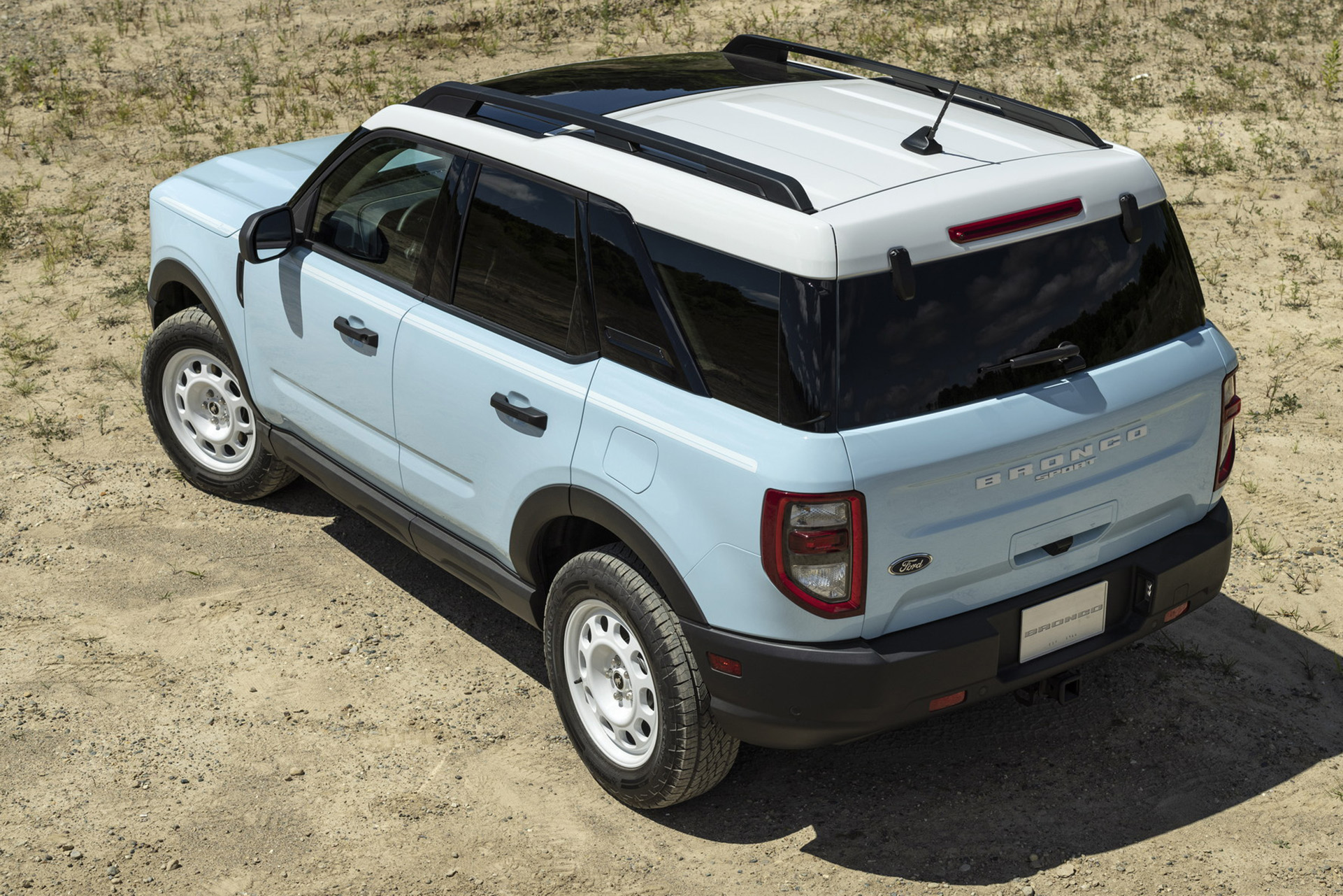 2023 Ford Bronco Sport Heritage Edition (Color: Robin's Egg Blue) Rear Three-Quarter Wallpapers (3)