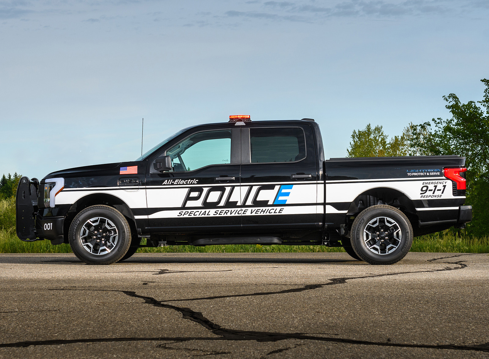 2023 Ford F-150 Lightning Pro Special Service Vehicle Side Wallpapers #2 of 12