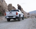 2023 GMC Canyon AT4 Rear Wallpapers 150x120 (3)