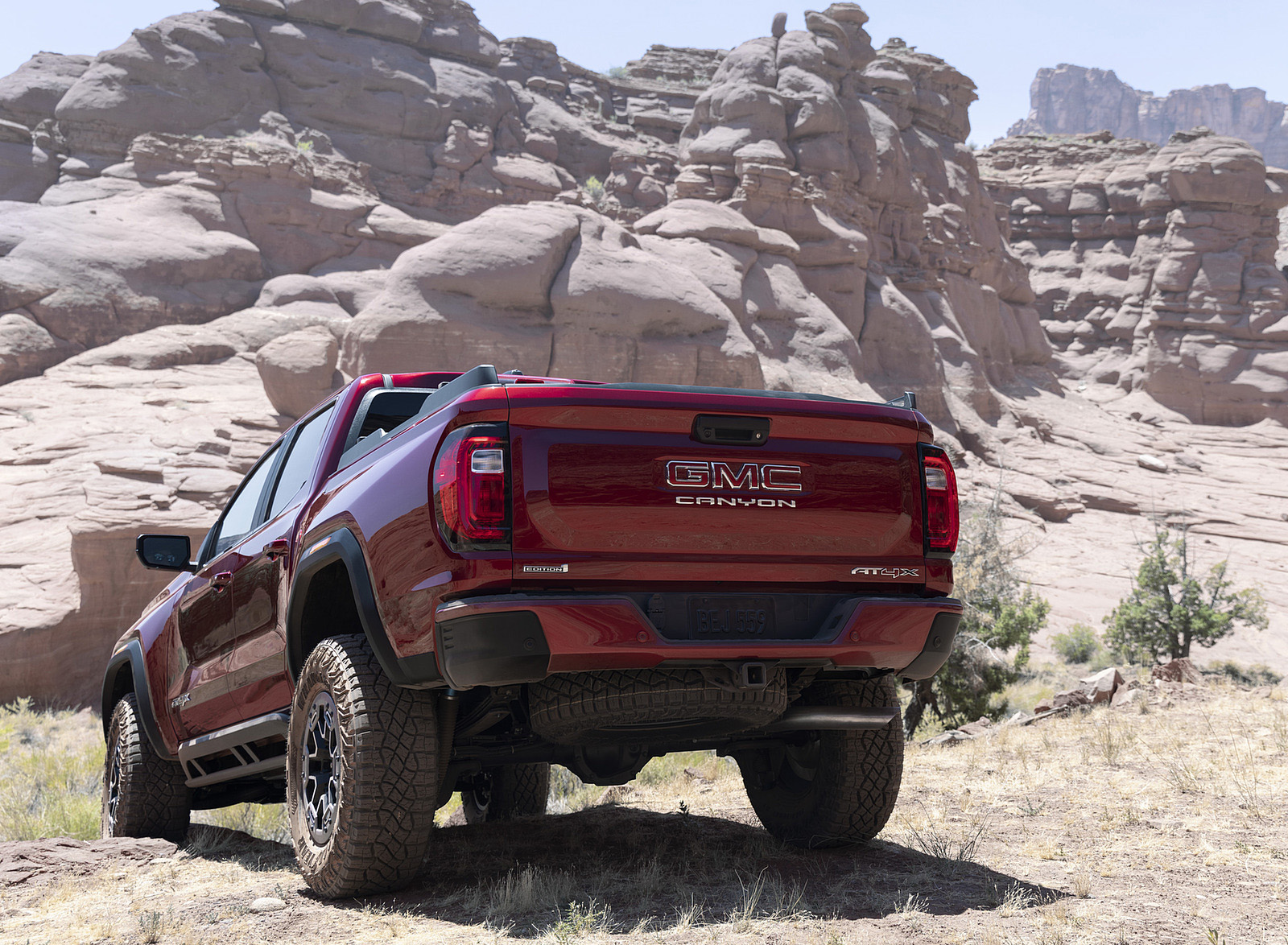 2023 GMC Canyon AT4X Edition 1 Rear Three-Quarter Wallpapers (2)