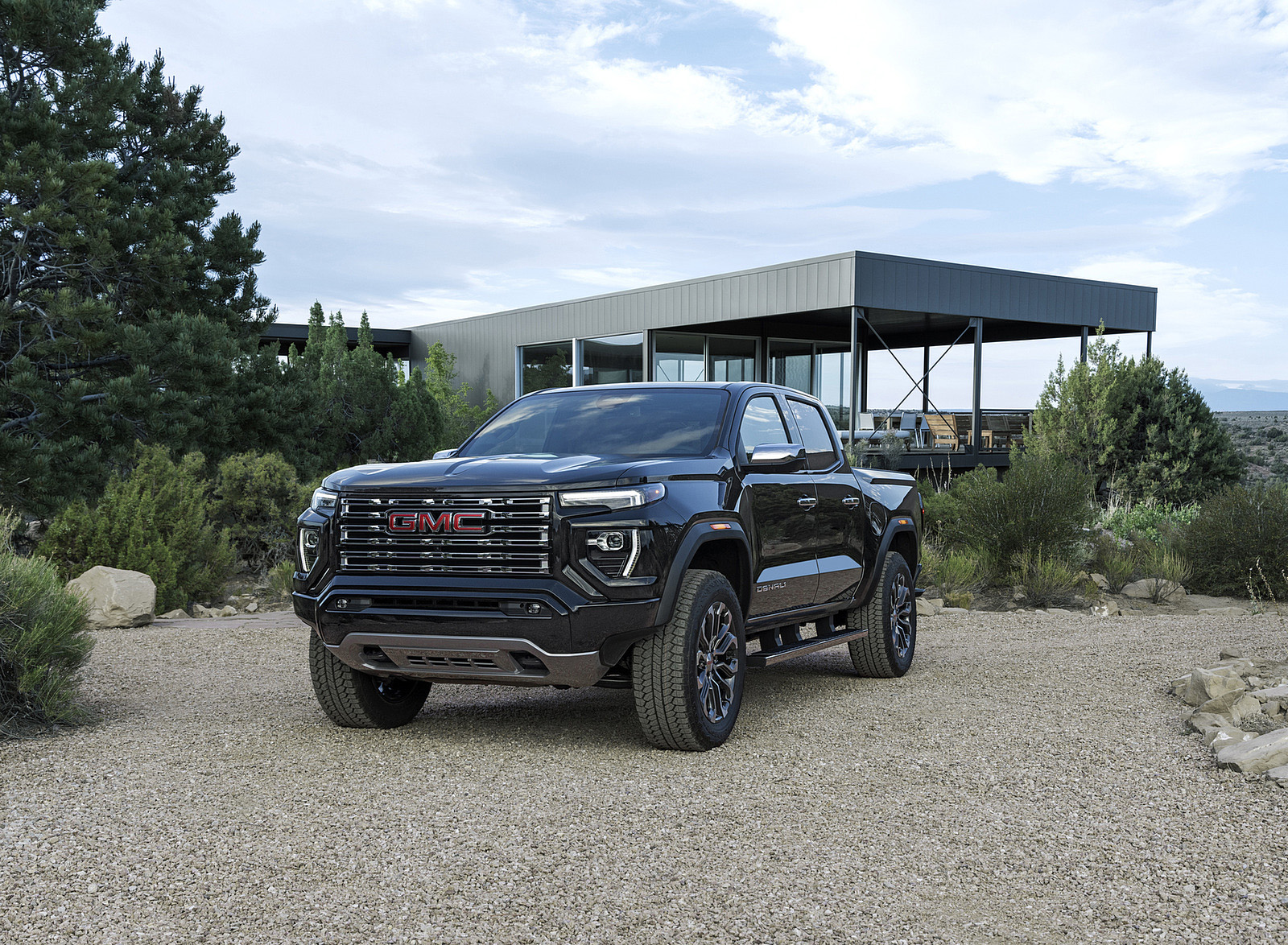 2023 GMC Canyon Denali Front Three-Quarter Wallpapers (1). Download Wallpaper