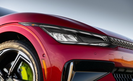2023 Kia EV6 GT Headlight Wallpapers 450x275 (22)
