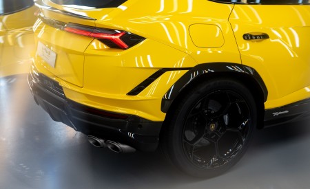 2023 Lamborghini Urus Performante Detail Wallpapers  450x275 (102)